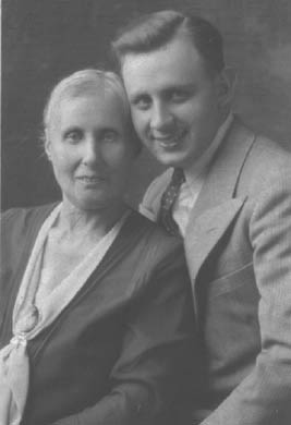 cc-Ida-with-Max-in-1920s