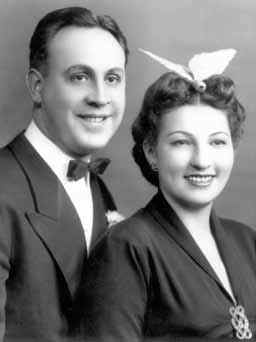 Archie-Pearl-8k.jpg (8012 bytes)
